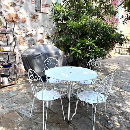 Mas Picagnol Apartment